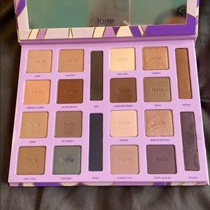 Tarte Shadow Pallete